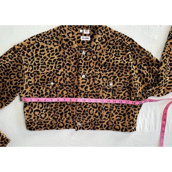 RE DONE cheetah leopard print cropped button front jacket size small - Picture 3 of 10